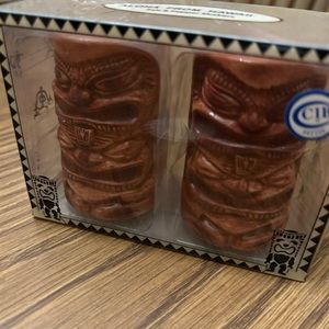 Tiki salt and pepper shakers / tropical island beach decor